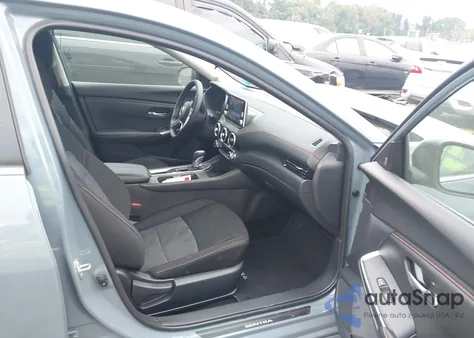 2025 Nissan Sentra Sr z USA, uszkodzony, nr VIN 3N1AB8DV9SY269953